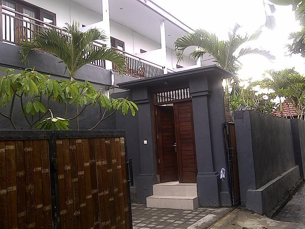 ホテルU House Seminyak ケロボカン エクステリア 写真