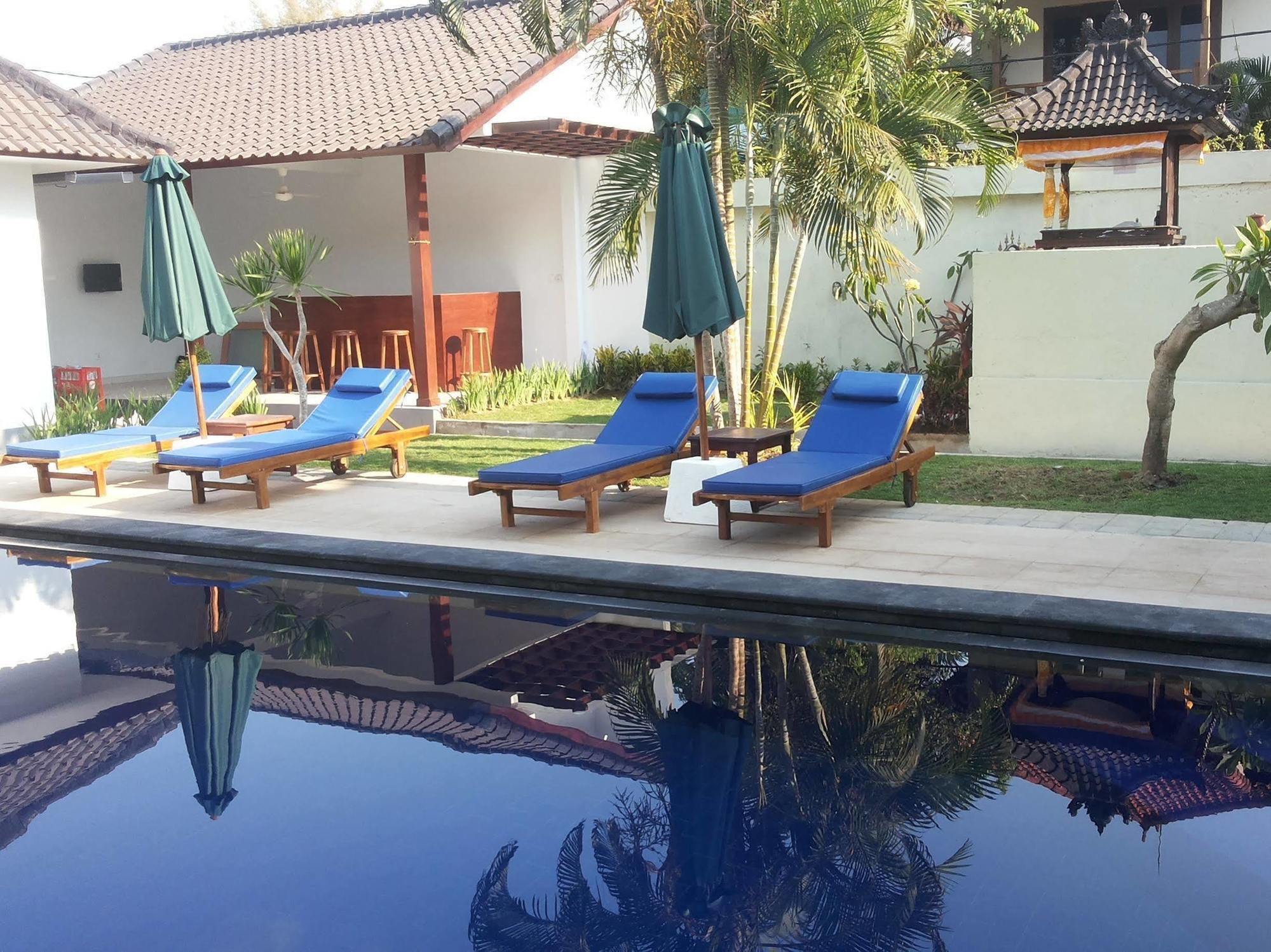 ホテルU House Seminyak ケロボカン エクステリア 写真