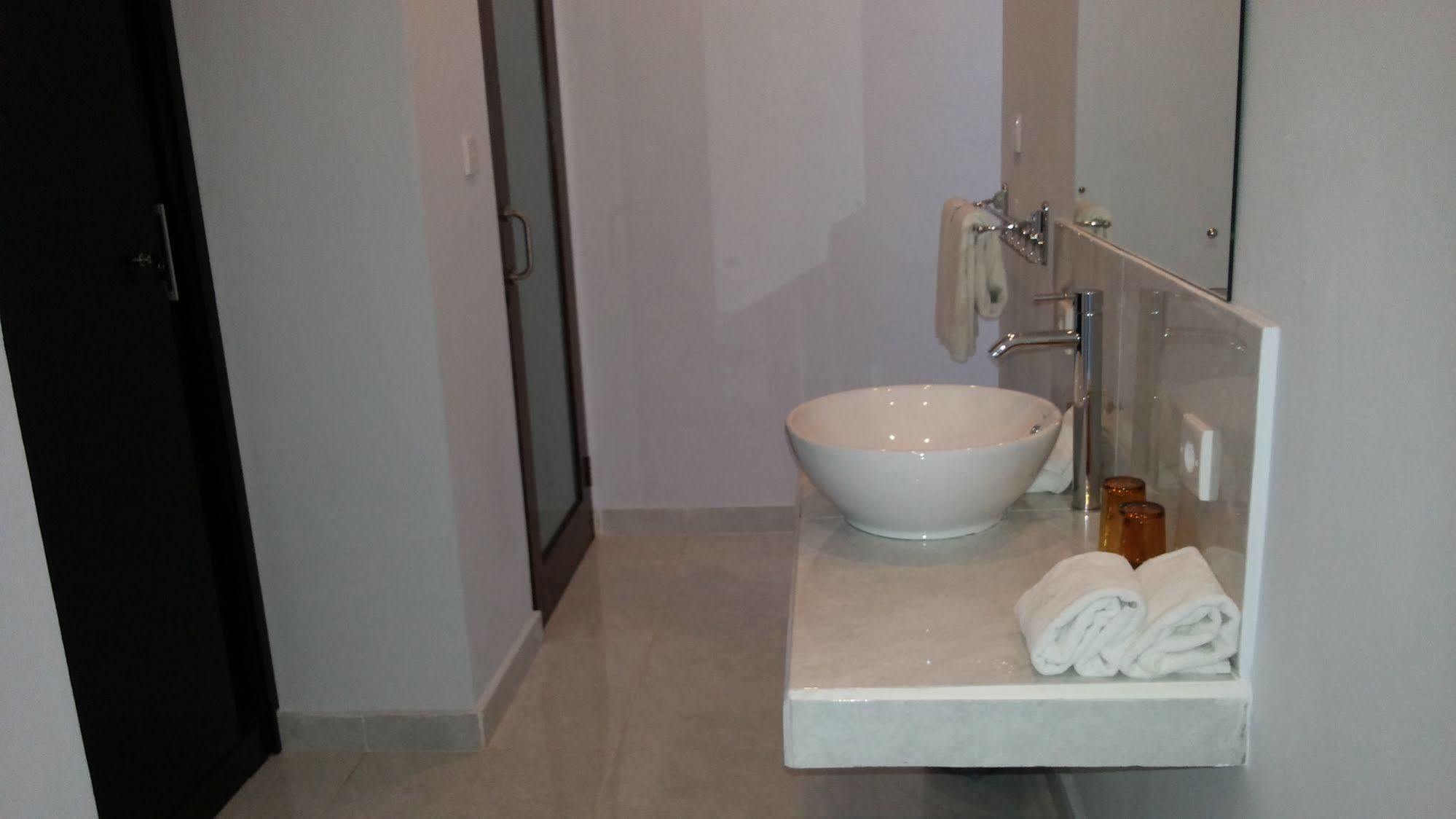 ホテルU House Seminyak ケロボカン エクステリア 写真
