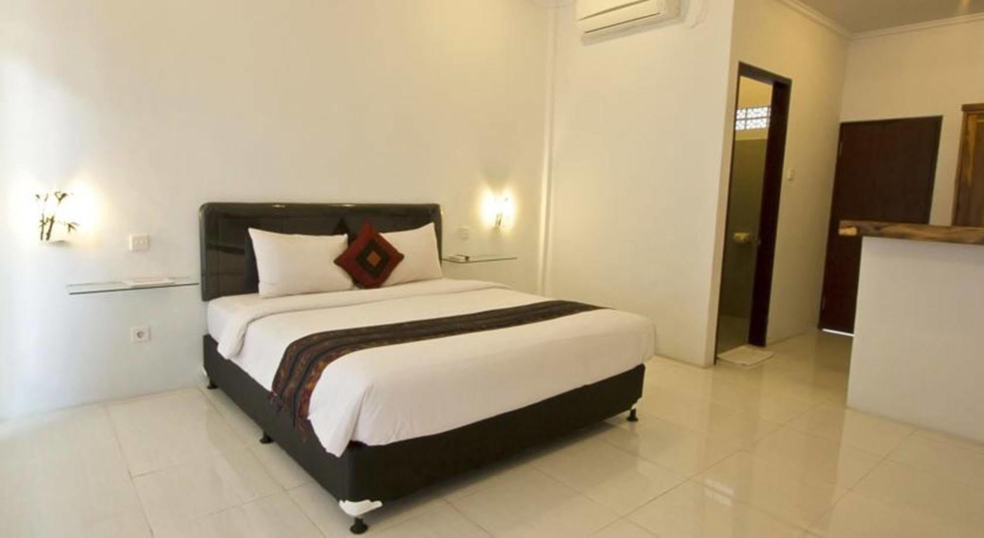 ホテルU House Seminyak ケロボカン エクステリア 写真